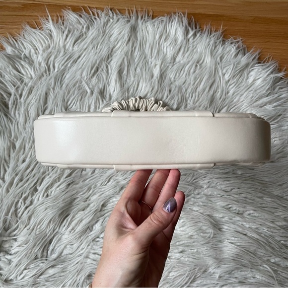 Sinbono Vegan Faux Lambskin Leather Ava Ivory Scrunch Handle Hobo Bag One Size - Picture 7 of 12